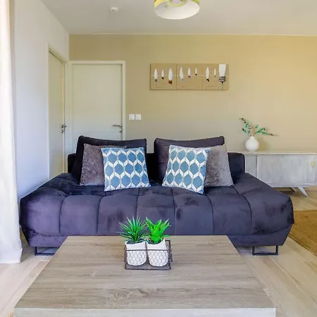 Apartment Select'sohome - Pour 4 Personnes Dans D'exception Avec Piscine Et Parking Prive A ! - Capnat-c02 *